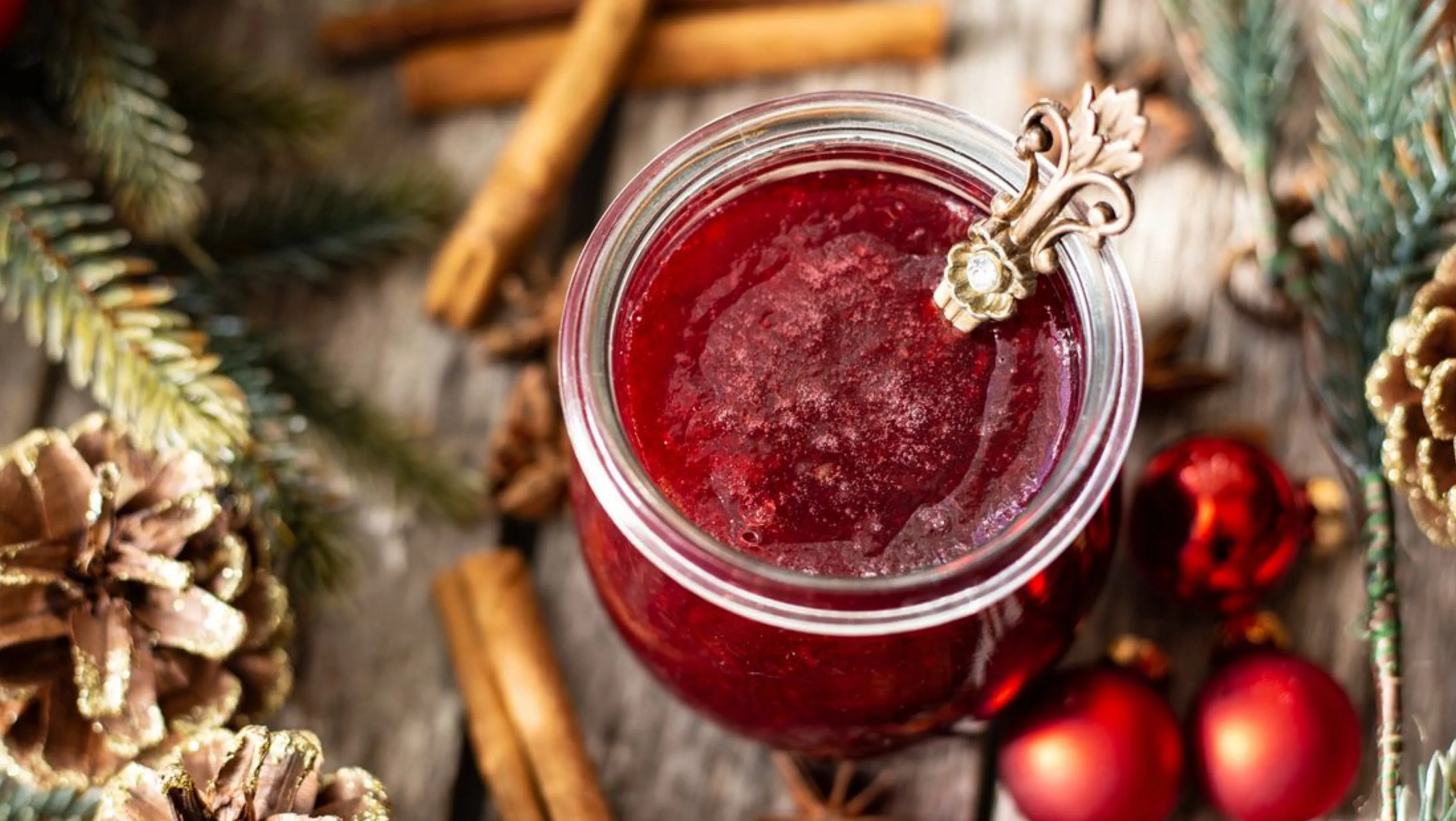 Le souvenir parfait pour Noël : la gelée de vin chaud maison