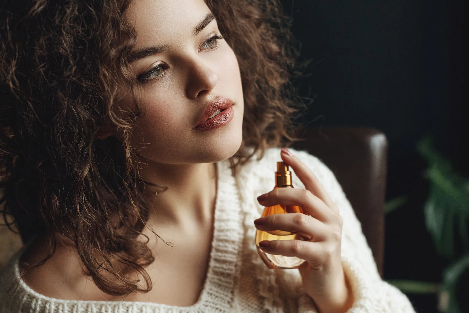 Magie hivernale en bouteille : ce sont les 5 parfums les plus appréciés en hiver