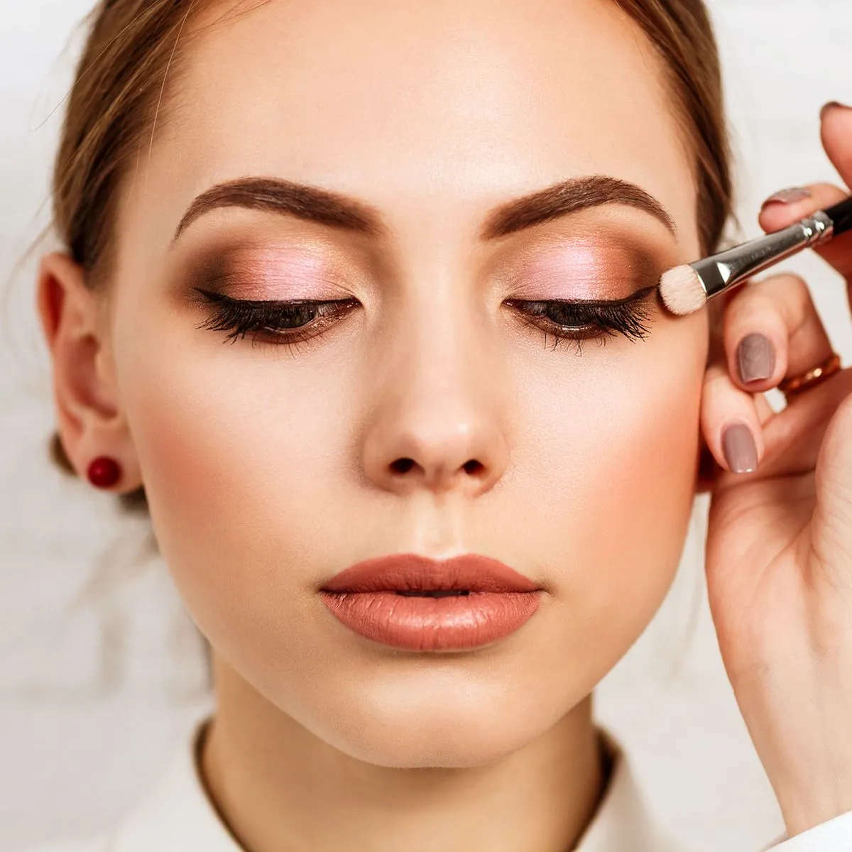 Maquillage des yeux : 8 astuces professionnelles pour chaque forme d'oeil