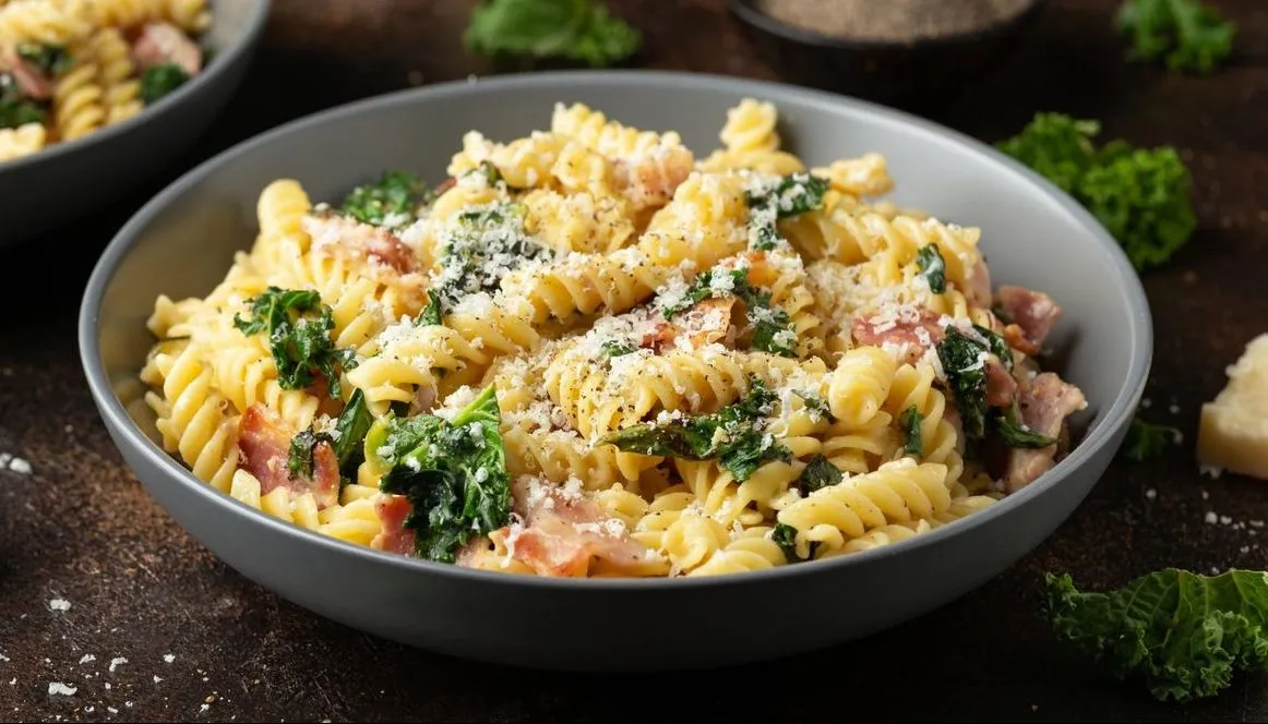 Carbonara savoureuse crémeuse: le plat parfait pour la sensation pour les jours froids