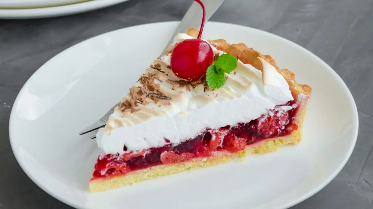 Tatütata, le gâteau est là : gâteau paradisiaque des pompiers aux cerises et à la crème