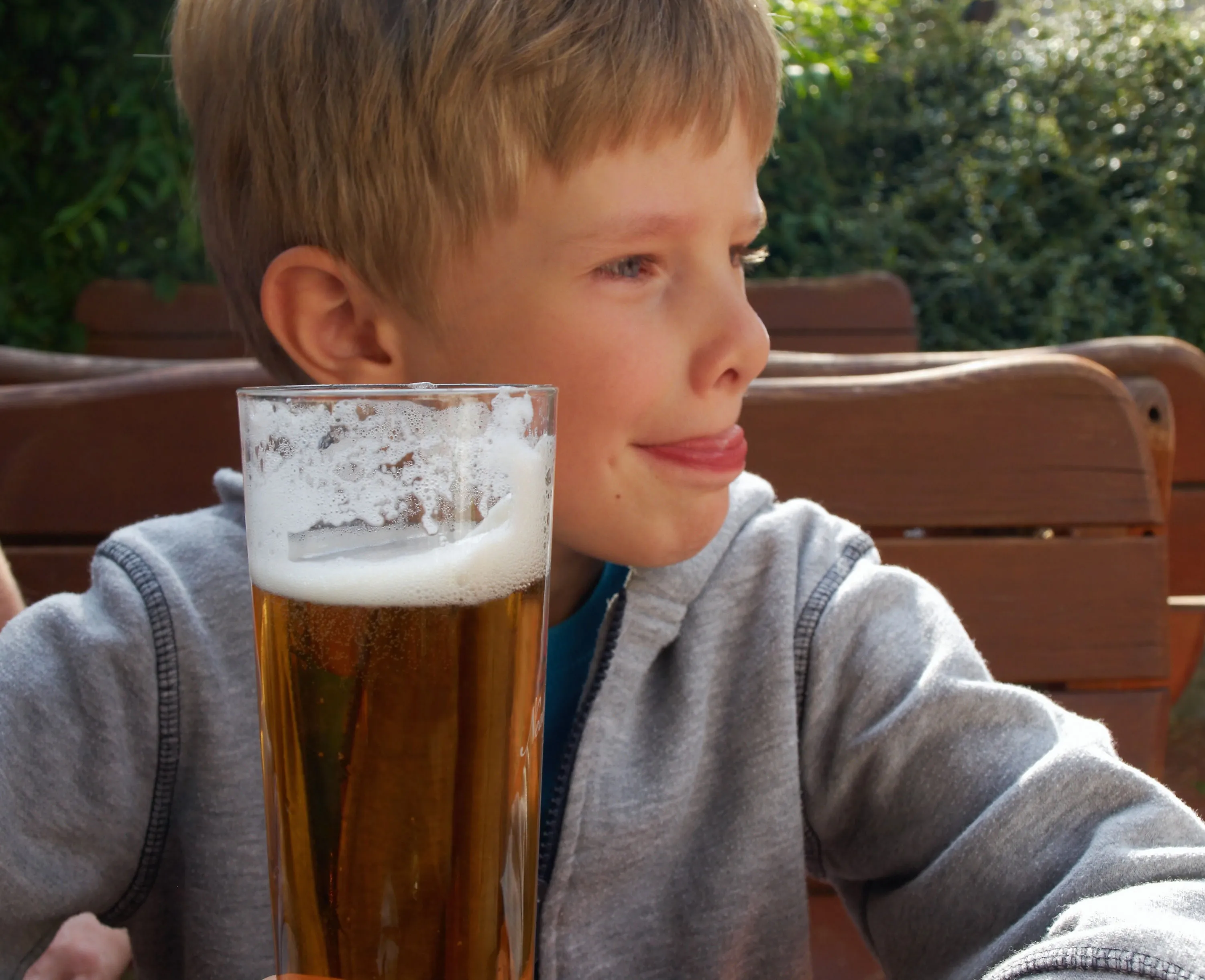 Bière sans alcool pour les enfants : une maman célèbre suscite la polémique