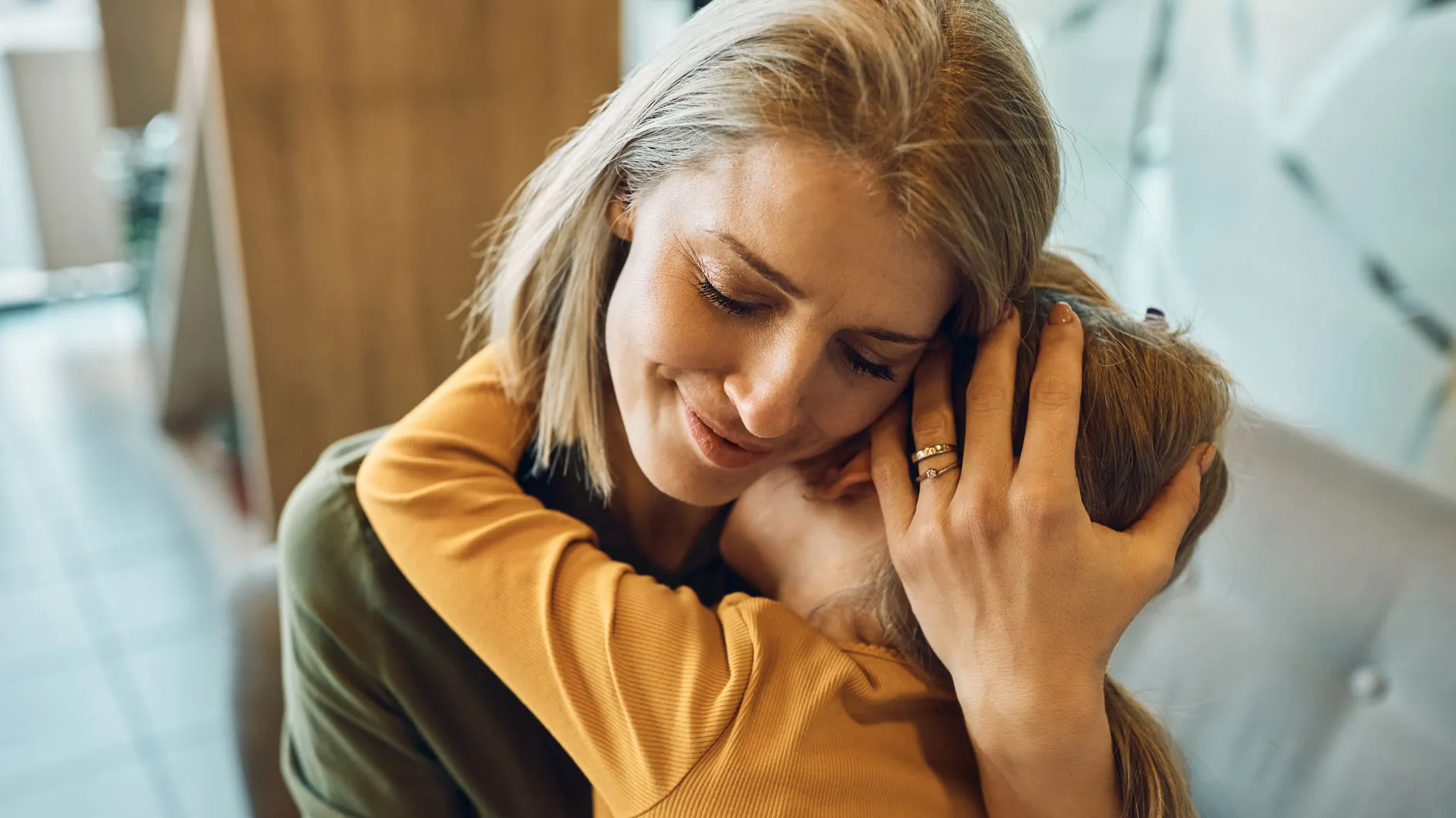 Comment bien réconforter votre enfant : le conseil parental le plus important