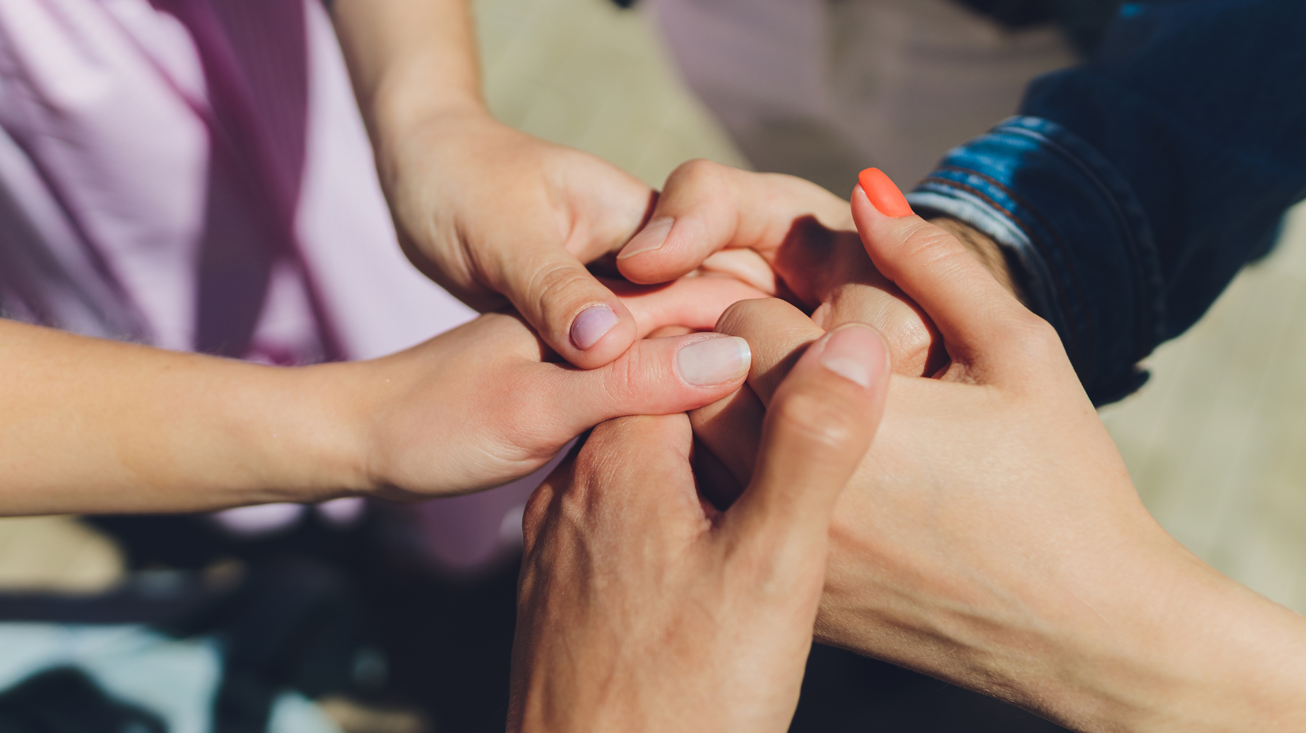 Polyamour : voici comment fonctionne l'amour en dehors de la monogamie