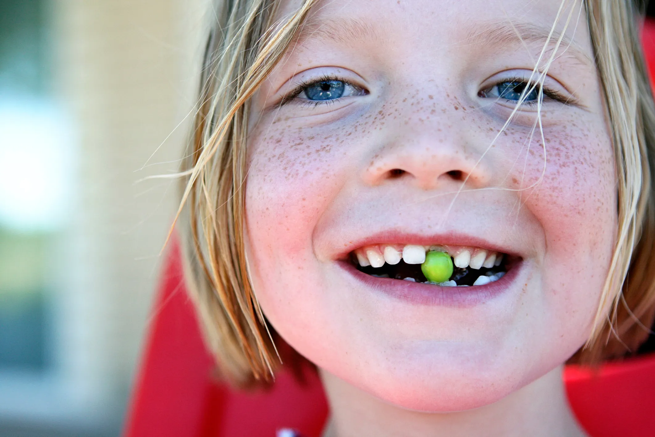 Puberté avec des dents lâches : les parents peuvent la reconnaître à ces signes