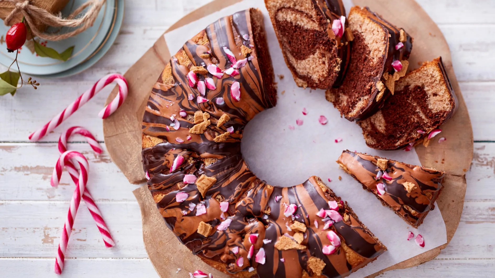 Gâteau marbré aux spéculoos et glaçage à la cannelle : recette préférée pour Noël