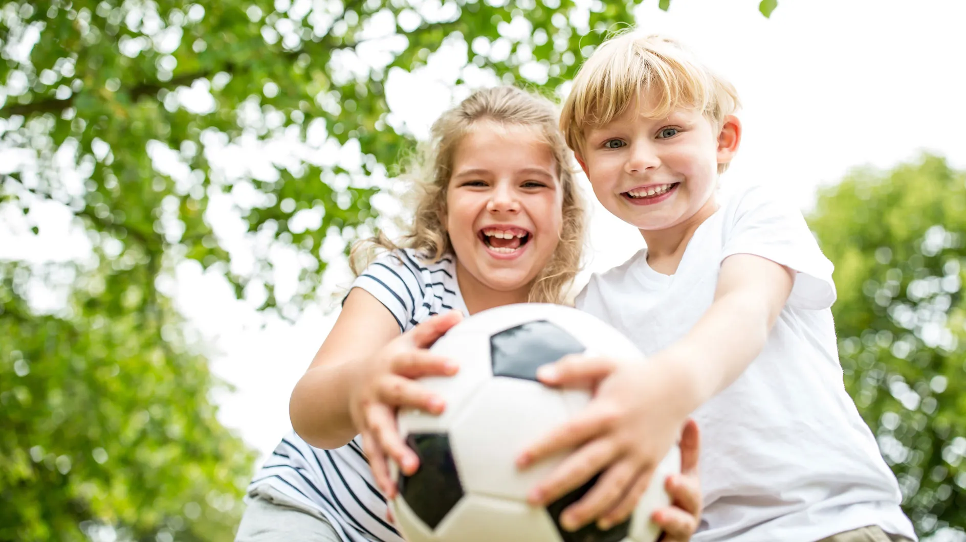 Les yeux brillants des enfants : cette approche de l'éducation fait la différence