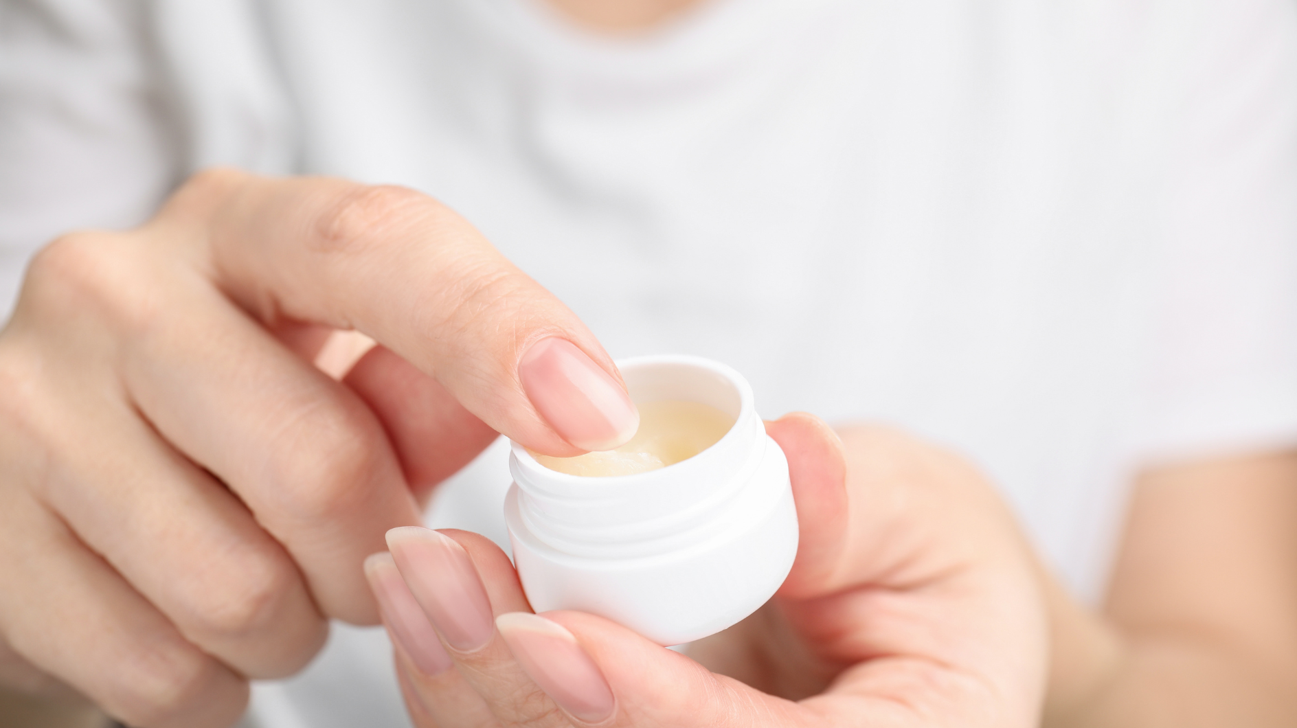 Awesome Beauty Trick: c'est pourquoi vous devriez mélanger votre parfum avec Vaseline